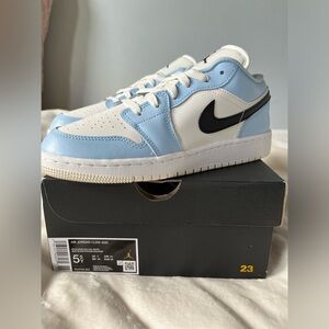 Jordan 1 Low Ice Blue Black (GS)